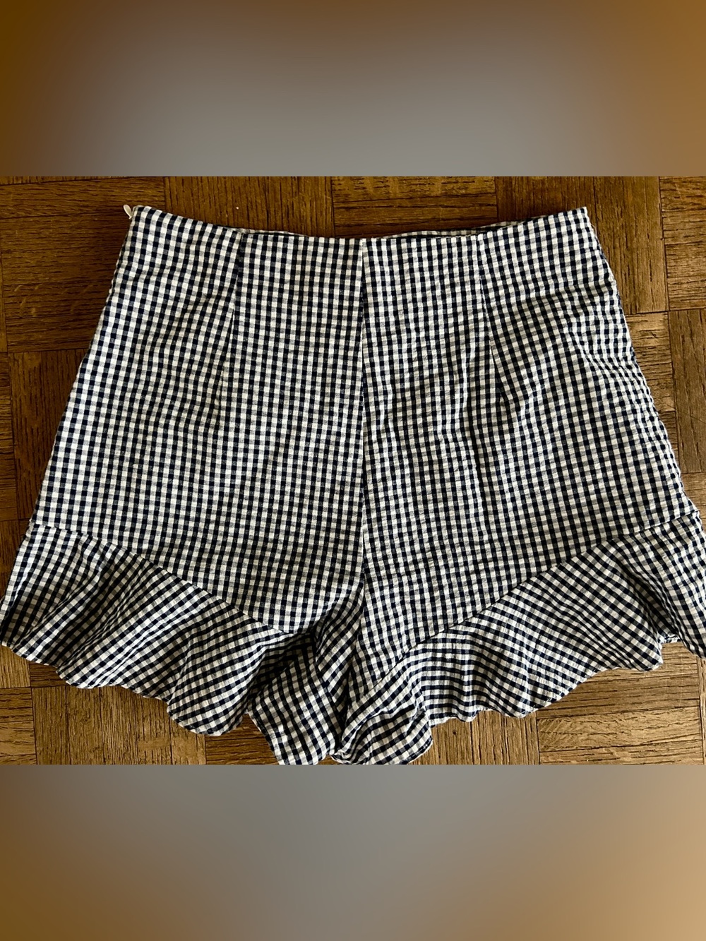 Cute Ruffle ZARA Black & White Gingham Seersucker Shorts Womens XS - Picture 4 of 4